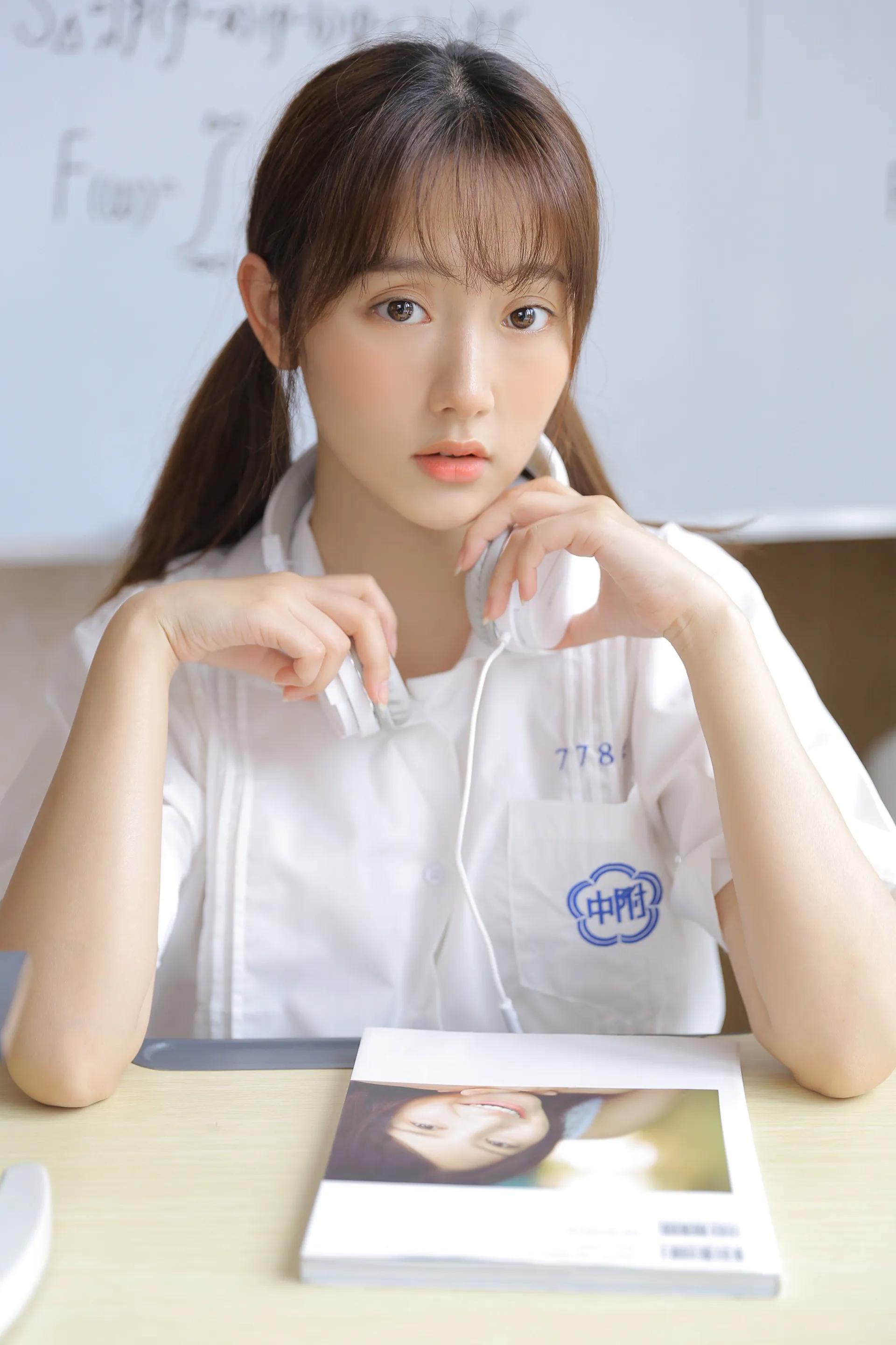 开学季少女