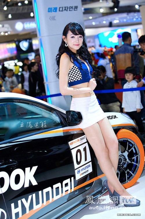 号称小周迅的韩国美女车模  第8张