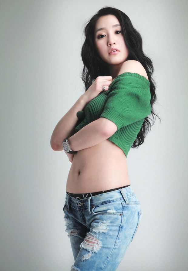 韩国顶级美女车模 崔星儿性感图片  第4张