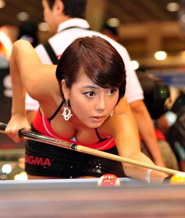 韩国性感美女场外桌球大比拼  第3张