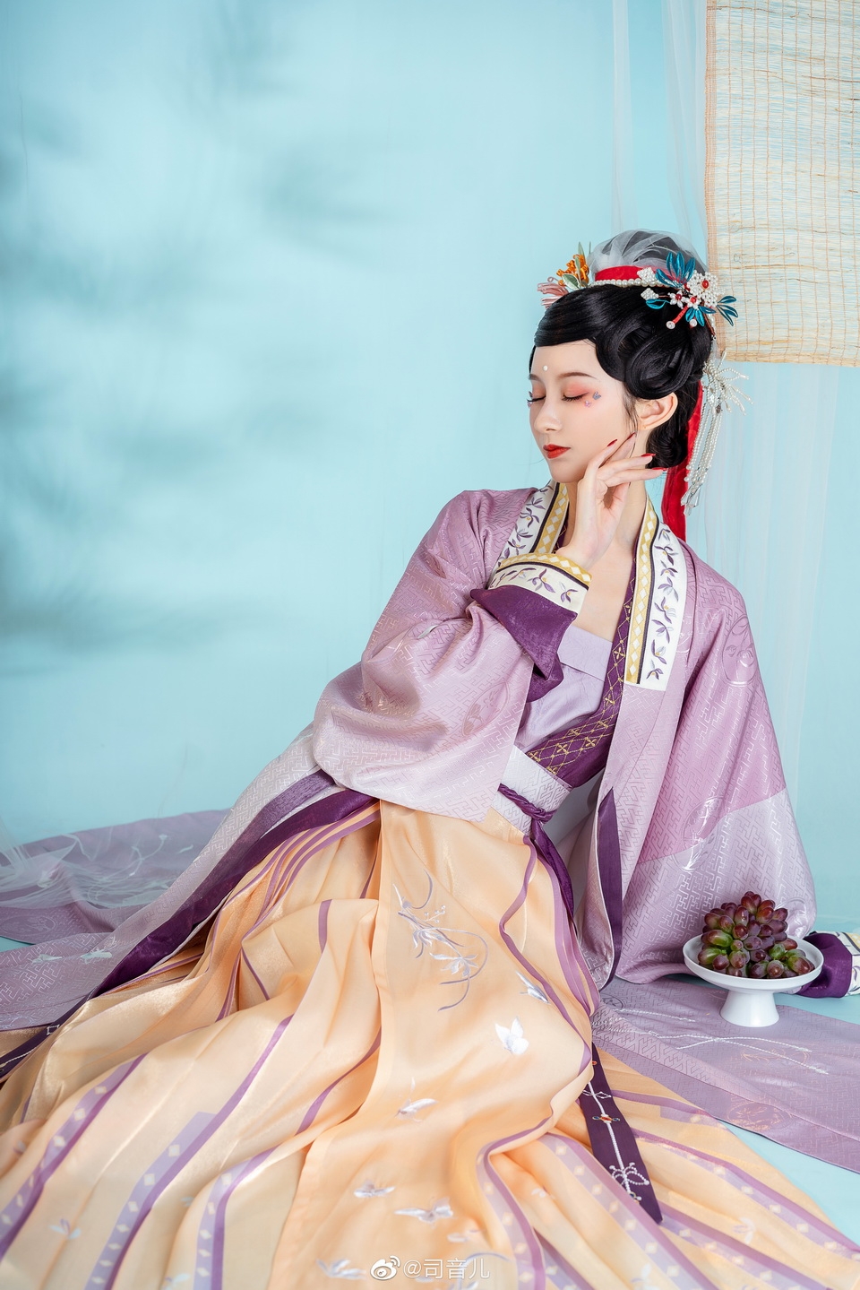 汉服古风#汉服# 庄生晓梦迷蝴蝶 望帝春心托杜鹃_黑丝控,动漫美女,少女二次元互fo  第2张