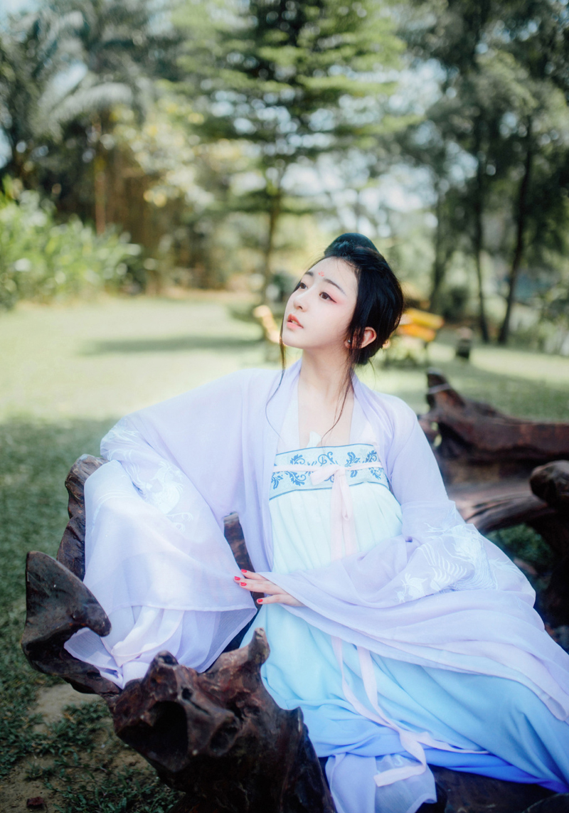 古装少女凉亭优雅写真气质逼人  第8张