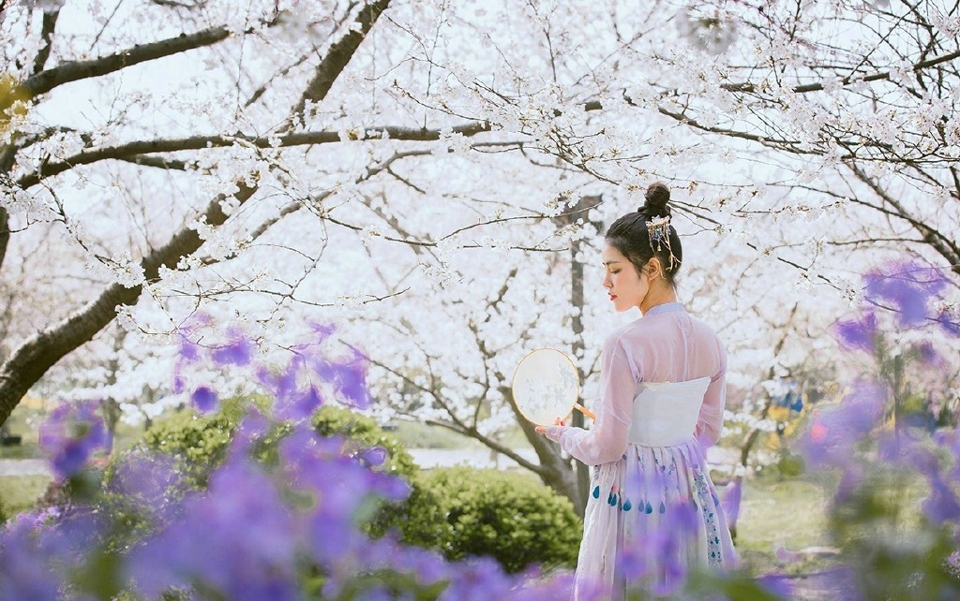 古装美女古风清新与花媲美  第5张