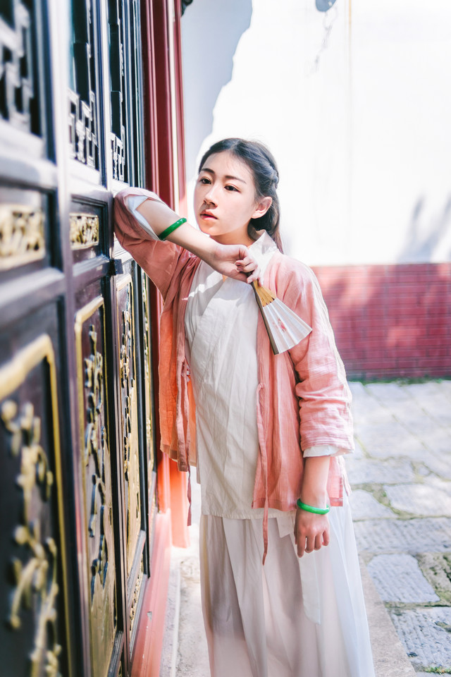 古装美女纯净温婉如玉  第2张