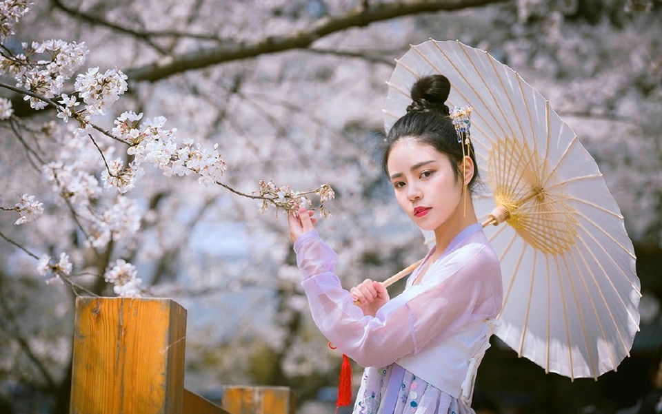 古装美女古风清新与花媲美  第6张