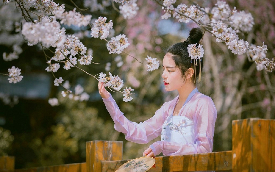 古装美女古风清新与花媲美  第7张