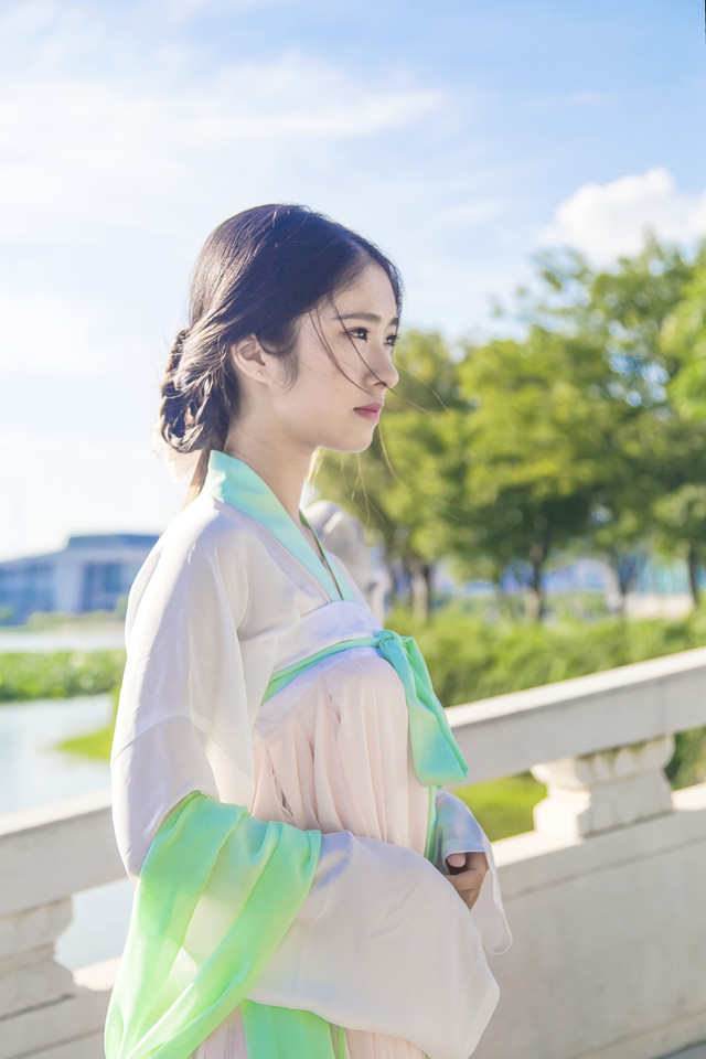 古装美女温润如玉大家闺秀