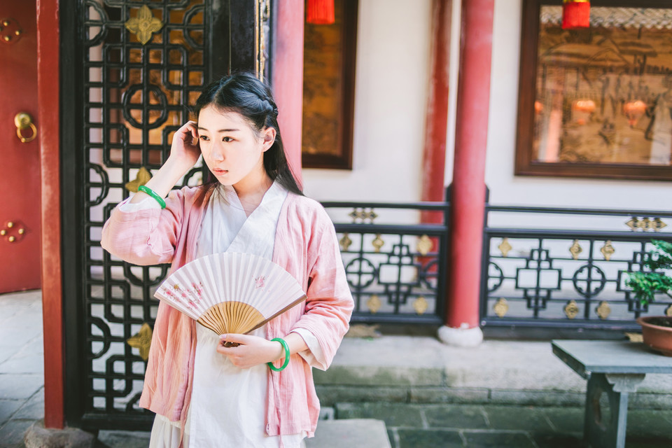 古装美女纯净温婉如玉  第6张