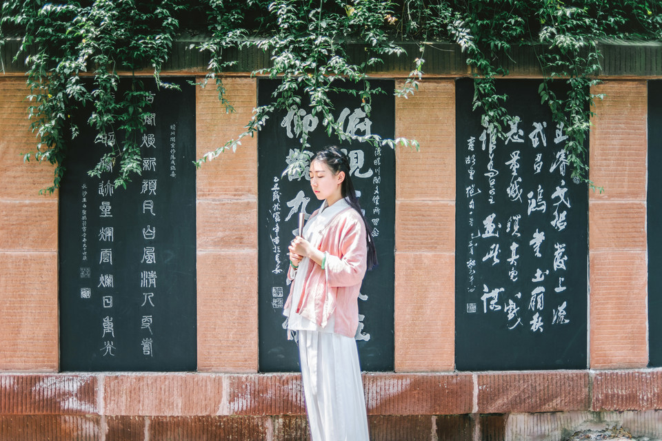 古装美女纯净温婉如玉  第9张