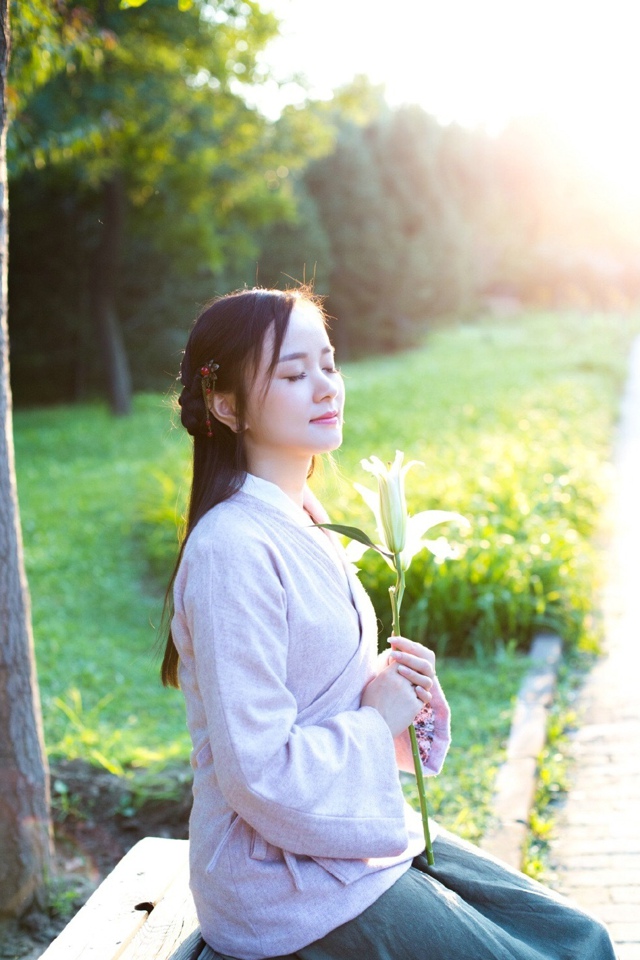 古装美女小家碧玉娇羞  第3张