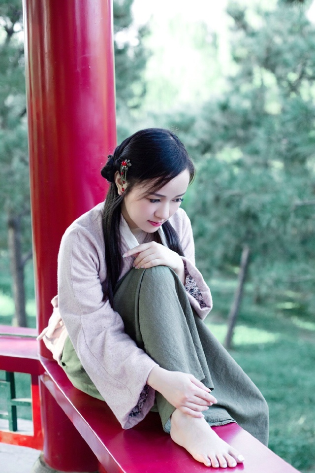 古装美女小家碧玉娇羞  第8张