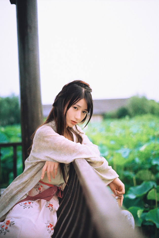 清新美女古装写真  第3张
