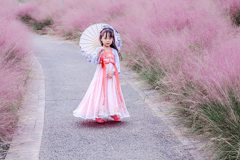 古装汉服小美女花海浪漫唯美可爱女生图片  第4张