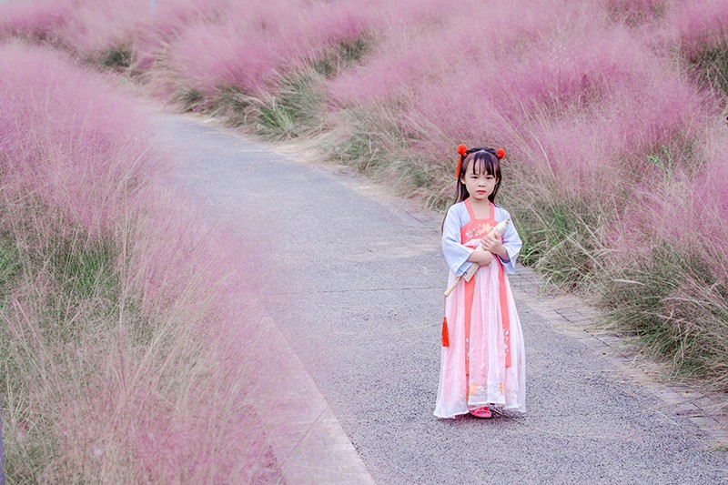 古装汉服小美女花海浪漫唯美可爱女生图片  第5张