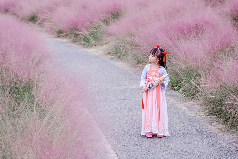 古装汉服小美女花海浪漫唯美可爱女生图片  第6张