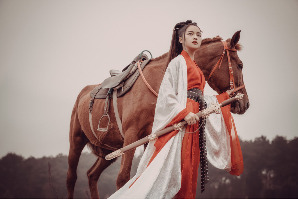 仗剑走天涯的古装美女英姿飒爽气质高冷御姐范霸气图片  第4张