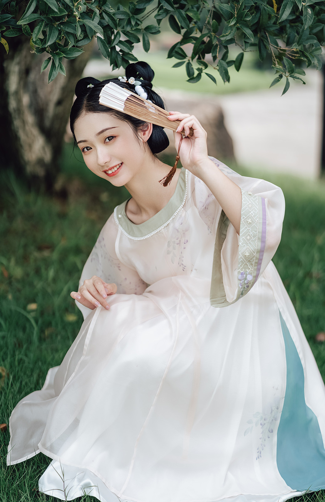 国风美少女现代汉服唯美古风图片  第4张