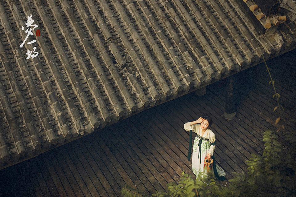 江南烟雨古装美女唯美古风摄影  第4张