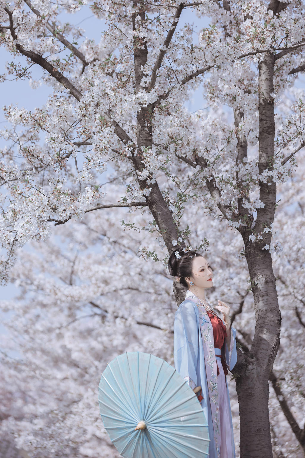 古装美女面若桃花肤若凝脂写真  第8张