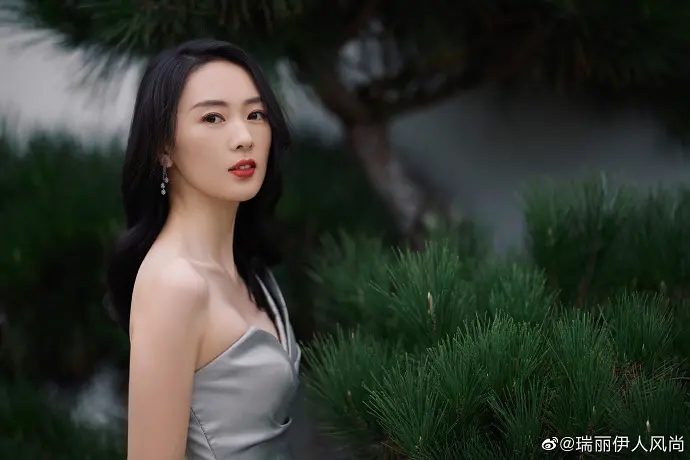 优雅女人童瑶知性时尚写真  第6张