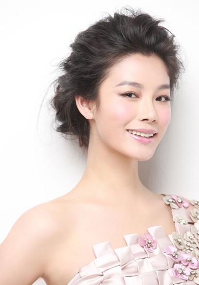 优雅女人于娜知性美女写真  第4张