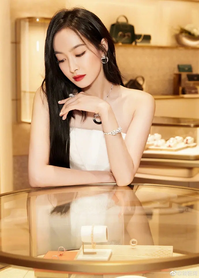 金鹰女神宋茜优雅知性美写真  第6张