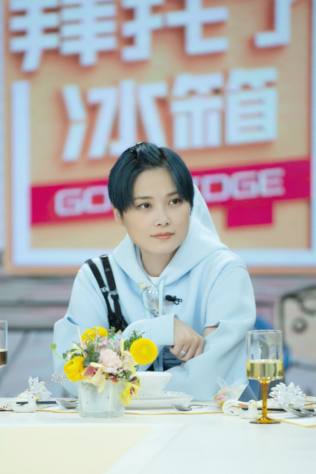 李宇春清新干练活动图片  第2张