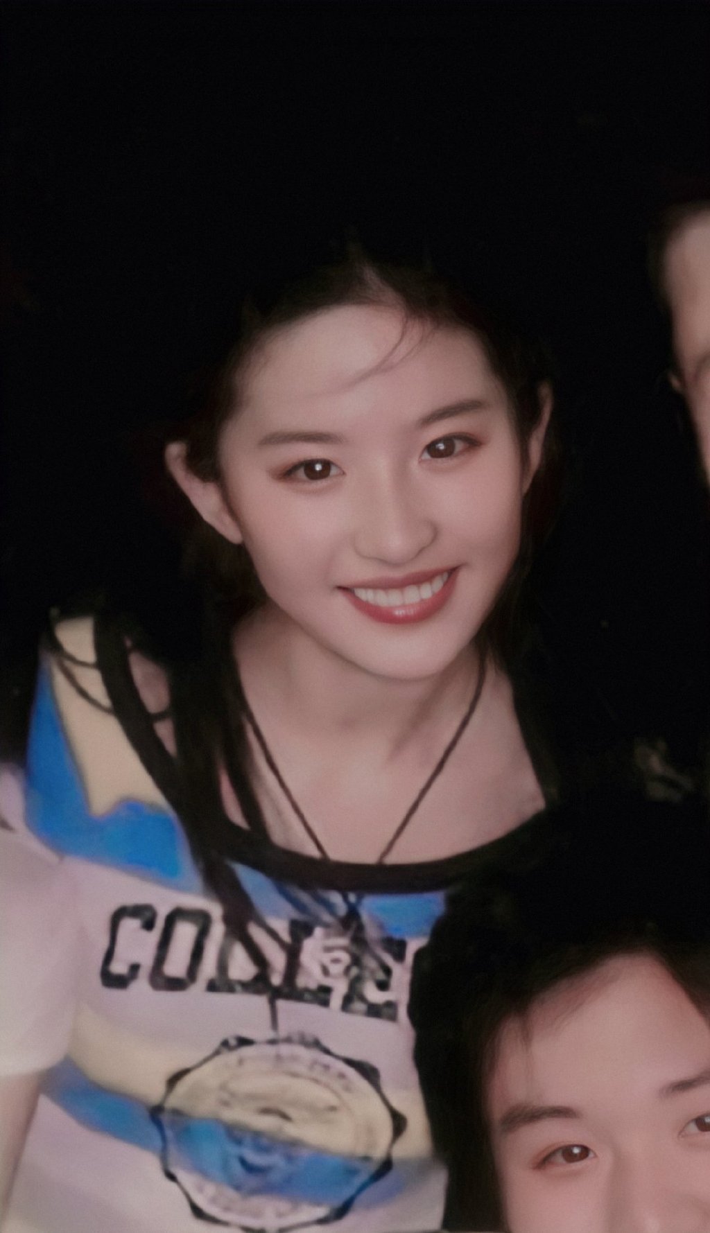 刘亦菲小时候的图片 神仙姐姐从小美到大  第4张