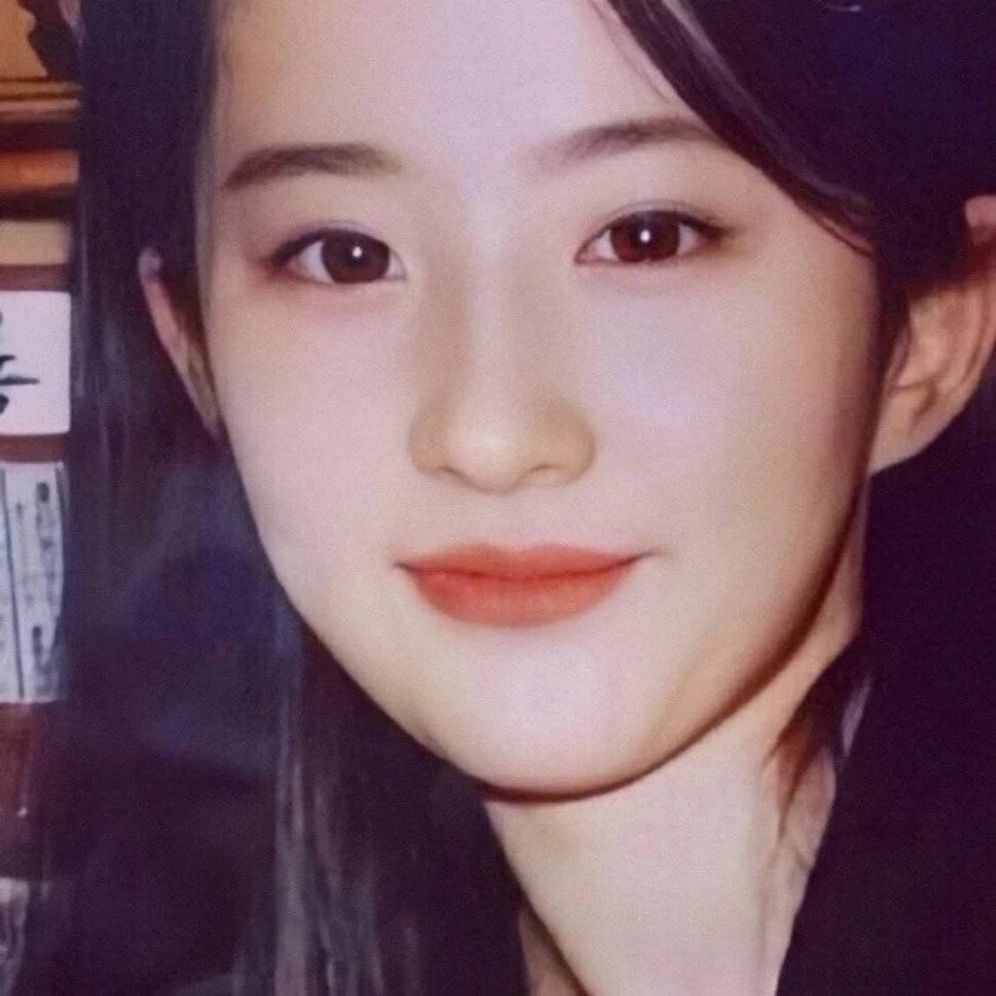 刘亦菲小时候的图片 神仙姐姐从小美到大  第5张