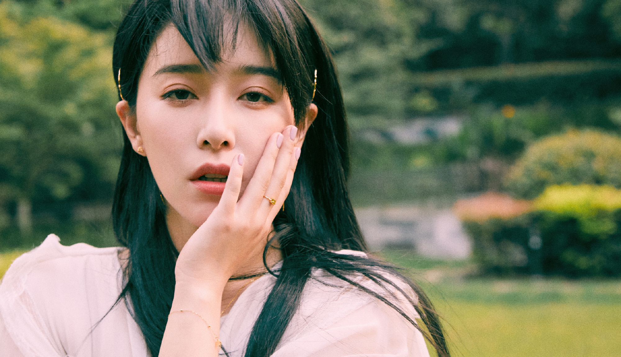 阚清子夏日唯美写真图片  第5张