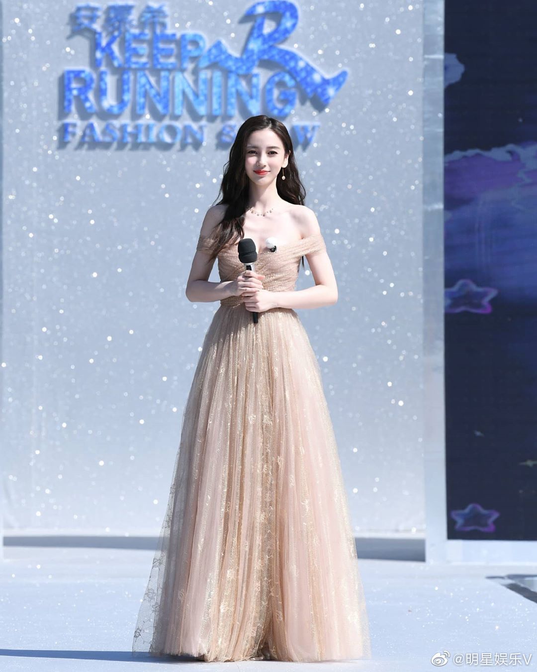 T台上的angelababy，真是灵气十足哦！  第3张