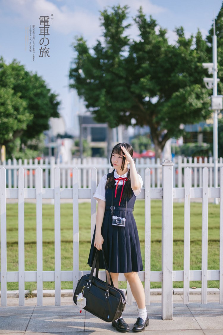 日本可爱漂亮美女街拍清纯制服学生妹写真图片  第13张