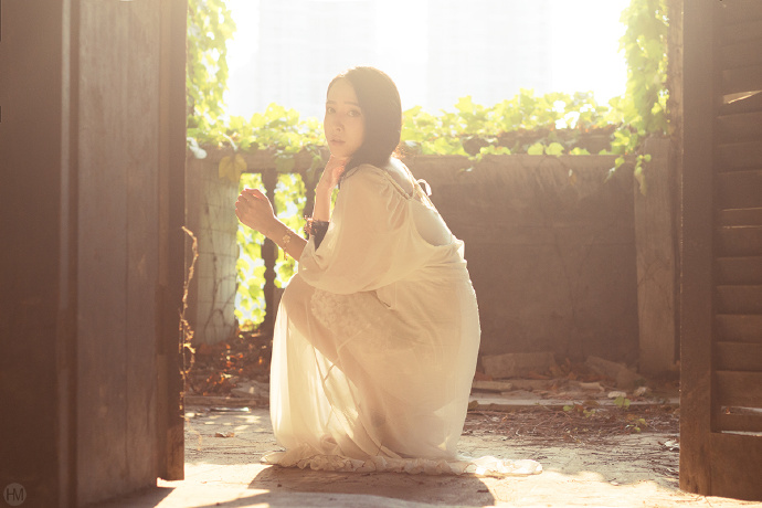 古典浪漫美女风情诱人长裙清纯唯美女神写真  第15张