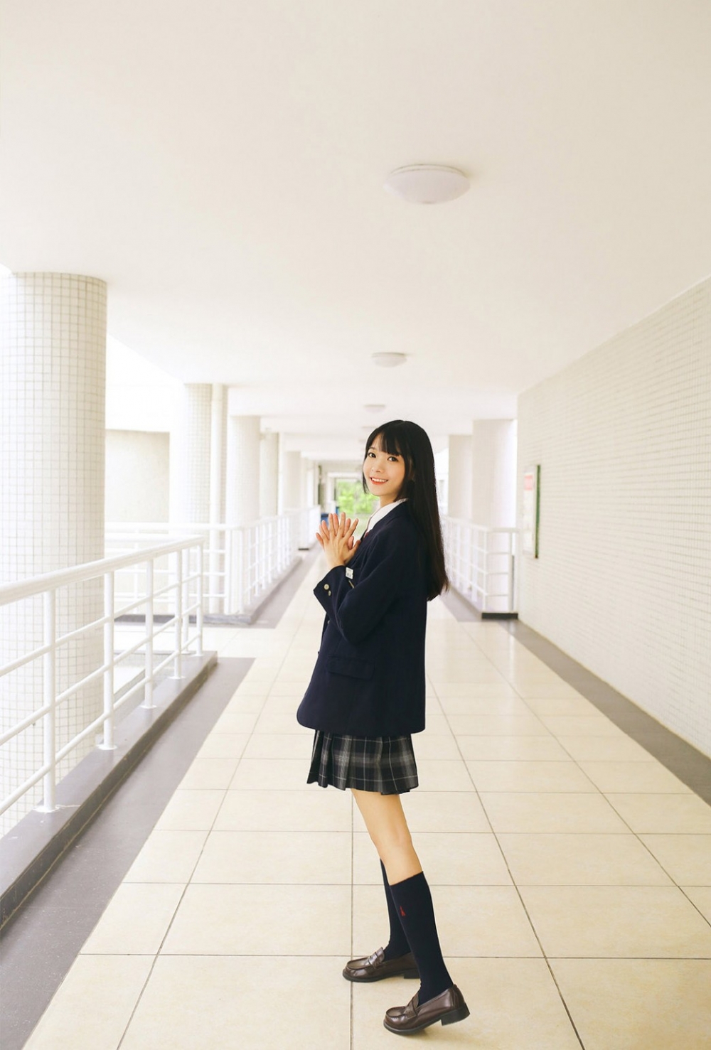 美女学生妹齐刘海发型jk制服清纯气质个人写真艺术  第3张