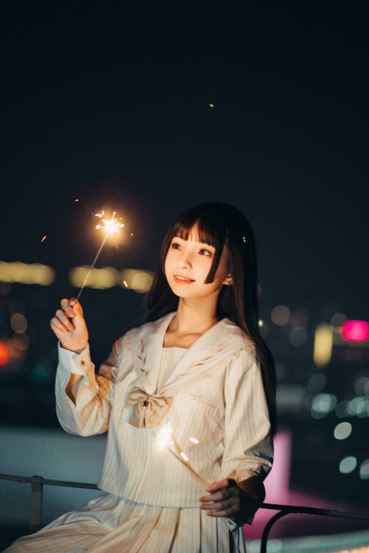 夜中仙女校园制服梦幻唯美养眼清纯女神写真  第1张