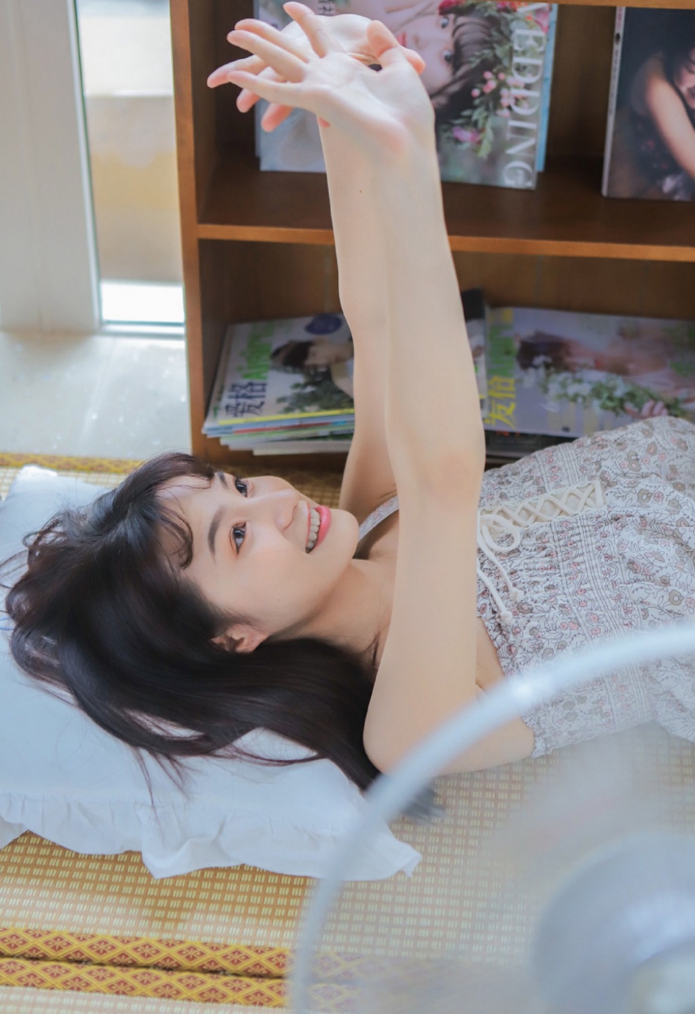 夏日甜美女孩可爱小女生白皙吊带短裙养眼写真图片  第8张