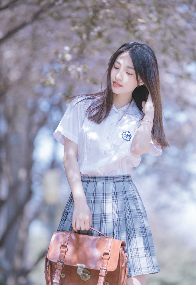 粉嫩小女生校园清纯写真照片  第4张