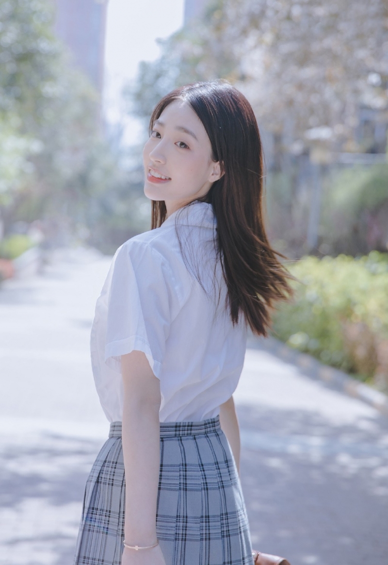 粉嫩小女生校园清纯写真照片  第6张