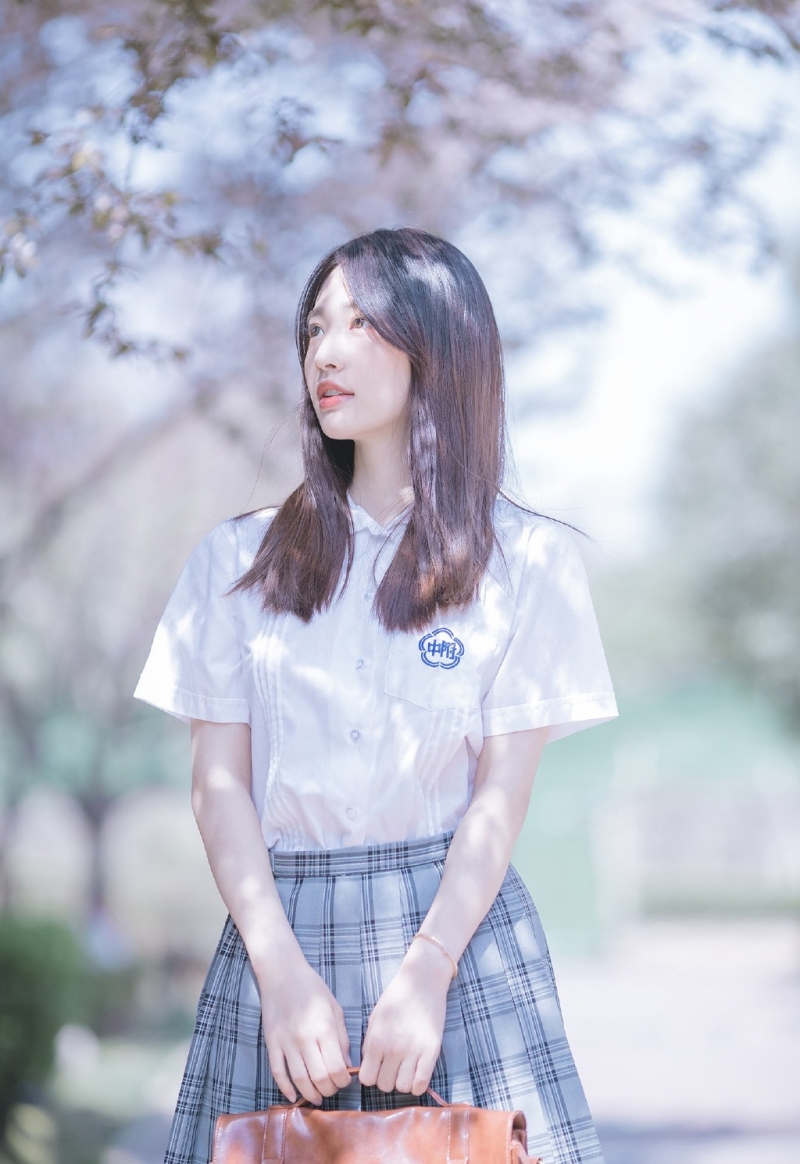 粉嫩小女生校园清纯写真照片  第7张