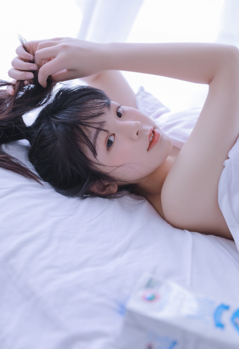 邻家小妹长得亭亭玉立漂亮美女照片  第5张