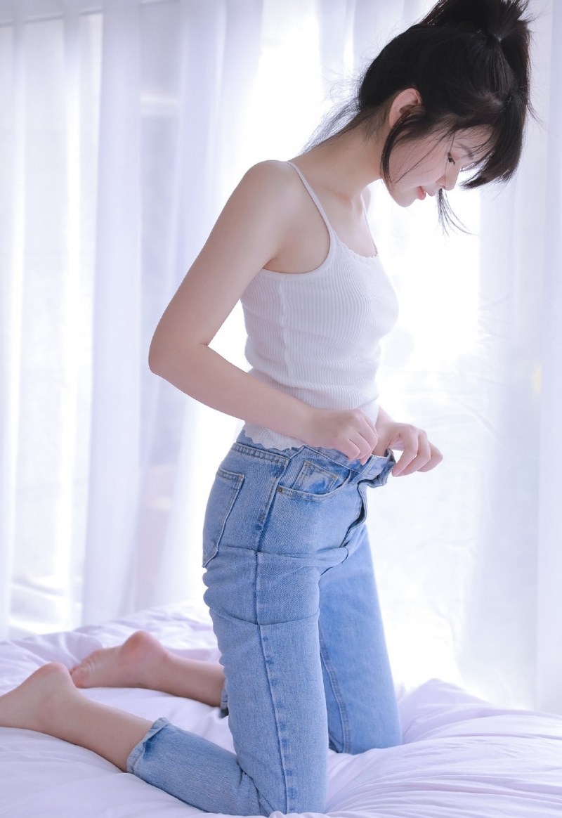 邻家小妹长得亭亭玉立漂亮美女照片  第8张