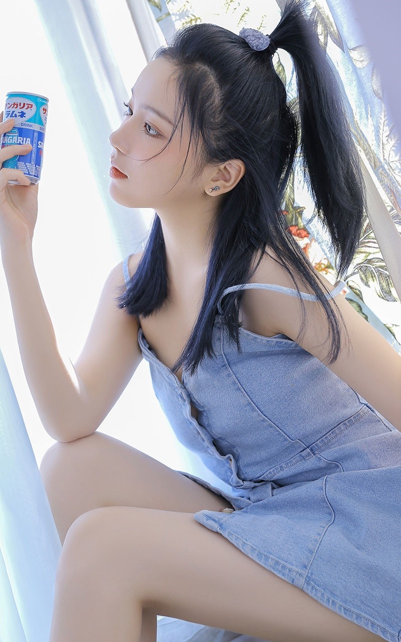 宅男女神肌肤莹白若雪气质出尘妹子图  第11张