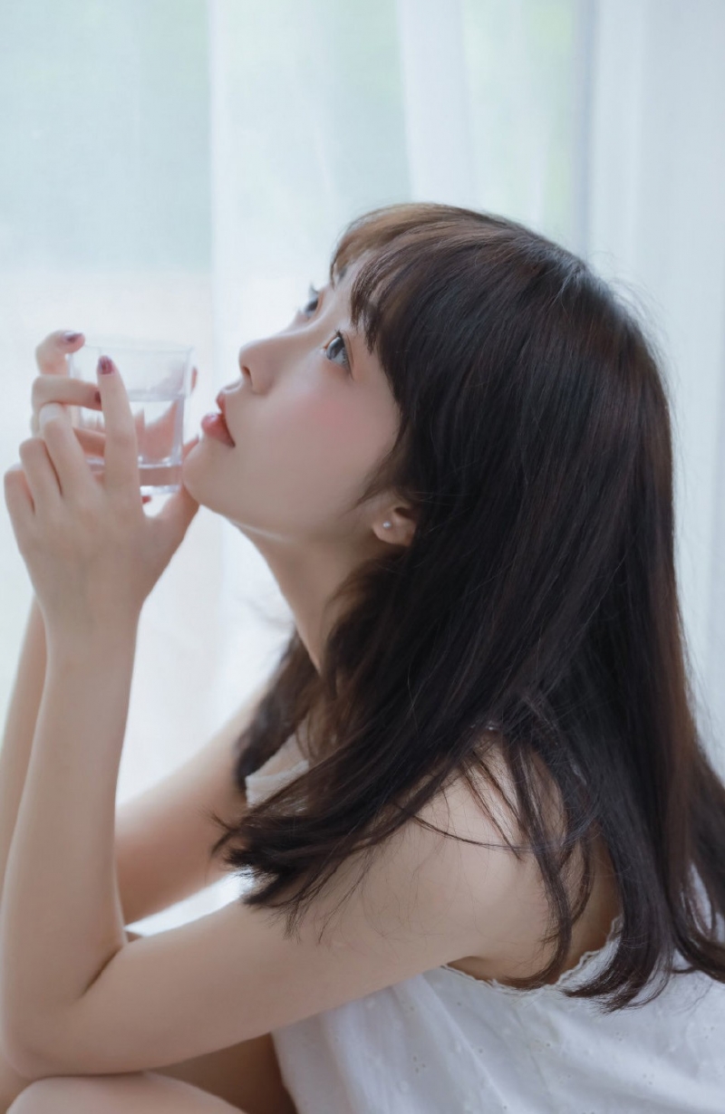 小姐姐肤白貌美小清新美女写真  第3张