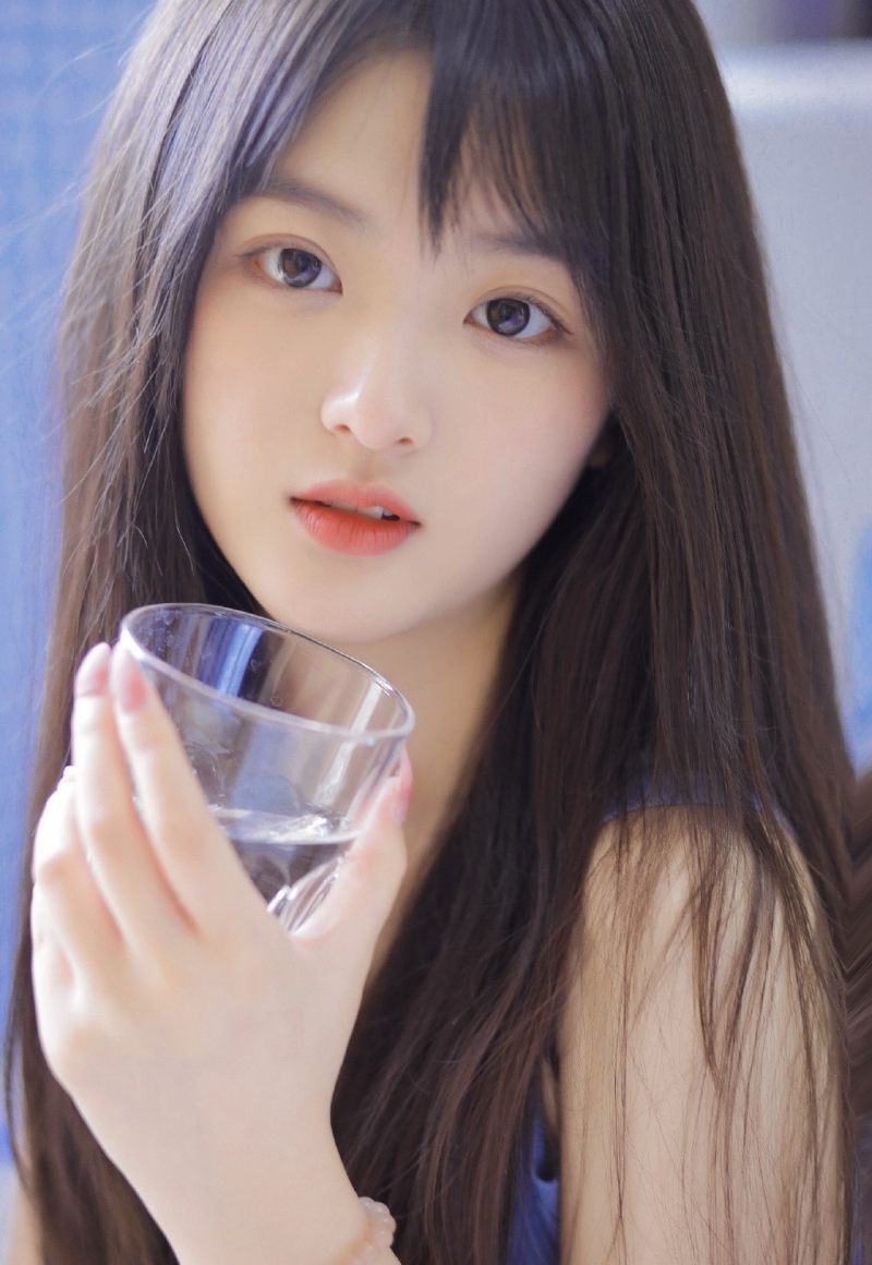 妙龄少女性格古灵精怪女生照片  第8张