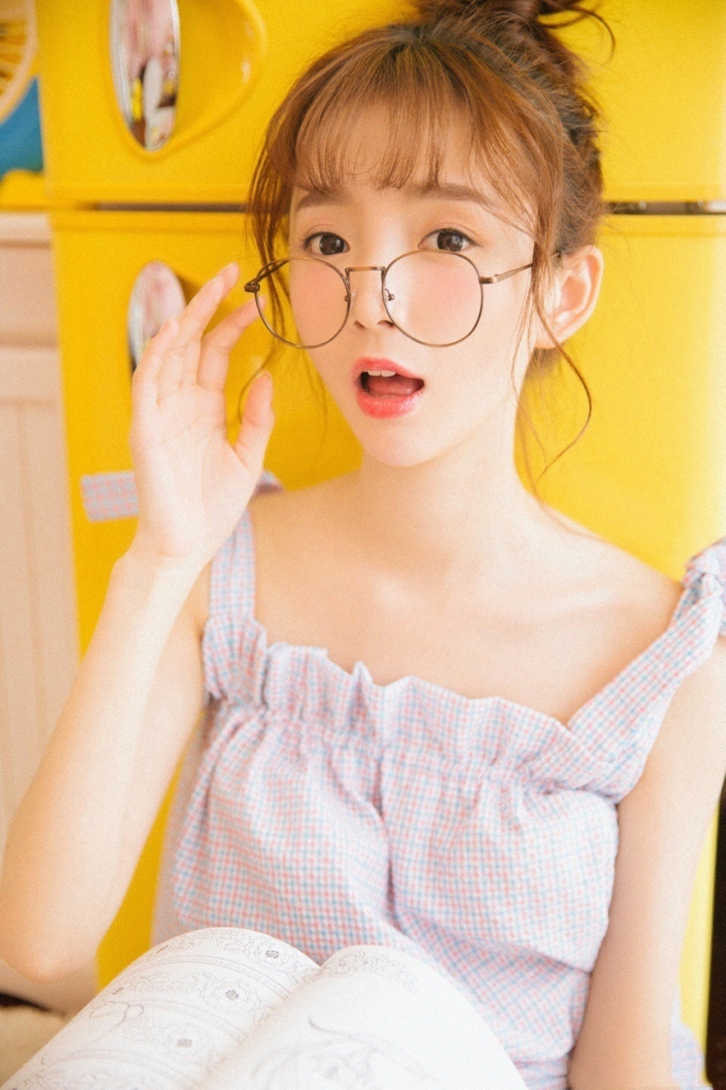 元气美少女俏皮惹火私拍  第6张