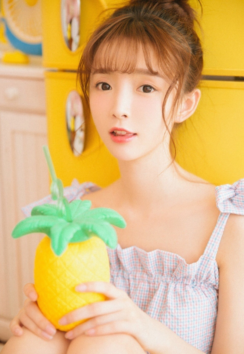 元气美少女俏皮惹火私拍  第7张