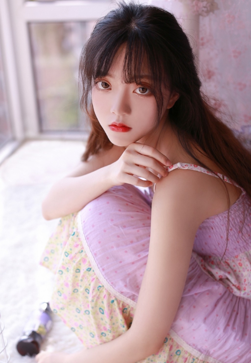 大眼美女眼神干净澄澈撩人艺术写真  第3张