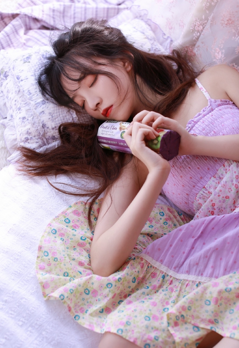 大眼美女眼神干净澄澈撩人艺术写真  第4张