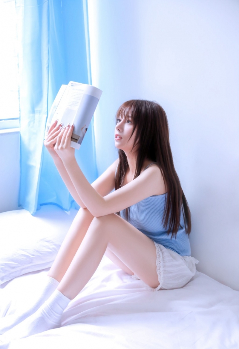 倾城尤物香肩细嫩光滑妹子图  第7张