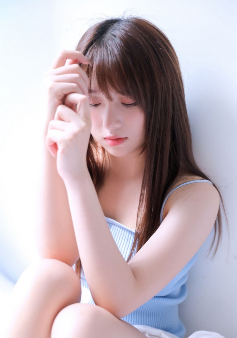 倾城尤物香肩细嫩光滑妹子图  第8张